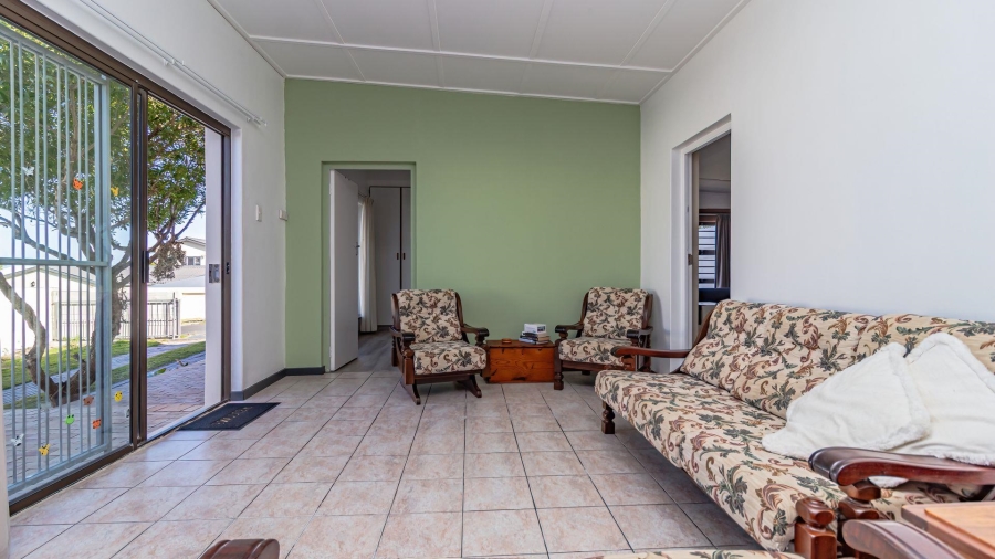 3 Bedroom Property for Sale in De Kelders Western Cape